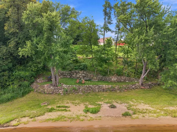 N4600 Allan Rd, Portage, WI 53901