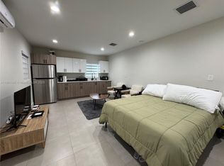 11820 SW 189th St #1, Miami, FL 33177