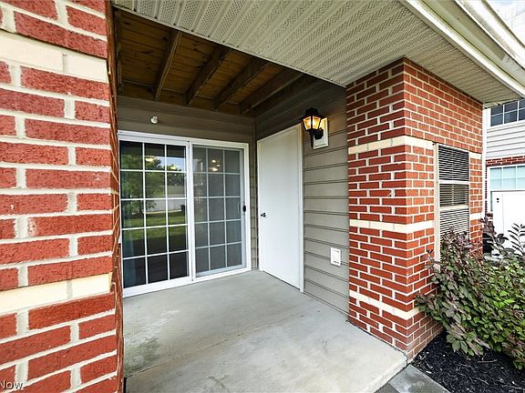 5th image of 23002 Chandlers Ln APT 105