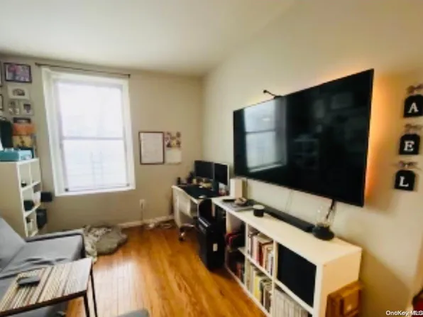 21-57 33rd Street #1G, Astoria, NY 11105
