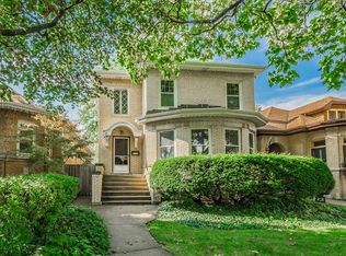 6738 N Talman Ave, Chicago, IL 60645