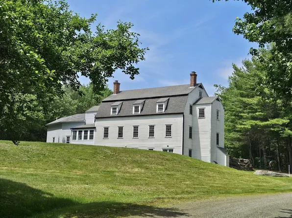 1502 King Hill Road, New London, NH 03257