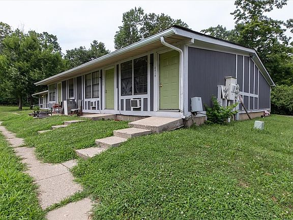 3rd image of 4822 Philadelphia Dr