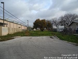 2nd image of 222 Muegge