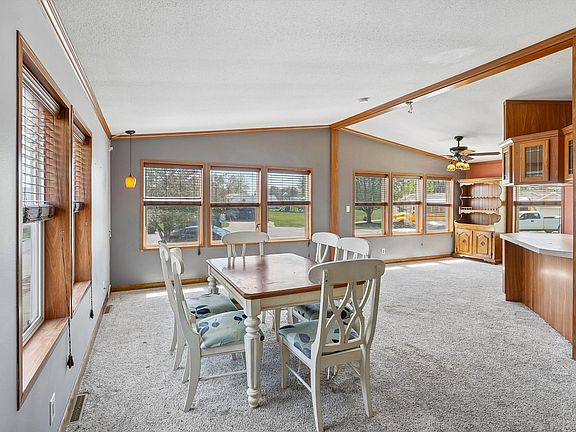 5th image of 1088 Joseph Ct