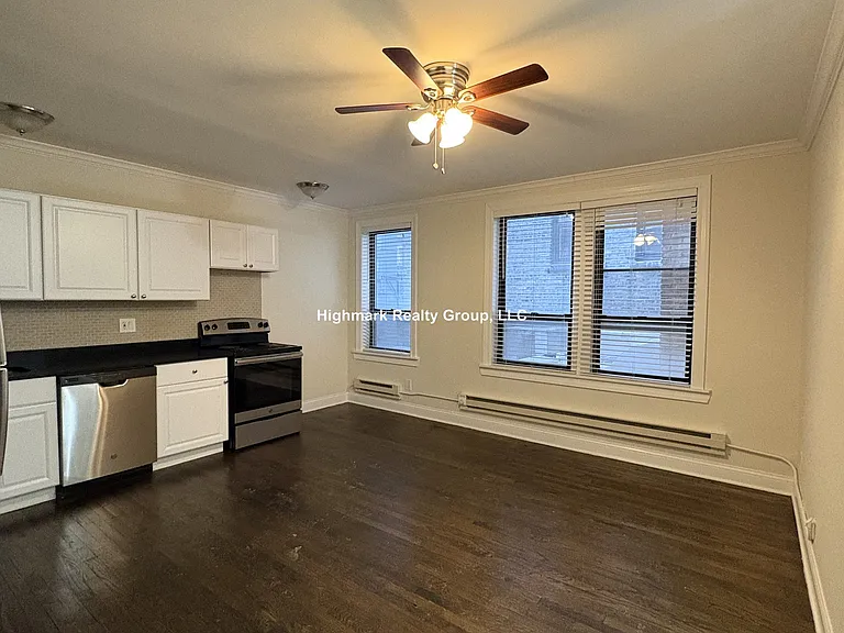 3349 N Marshfield Ave #209 — Photo 4