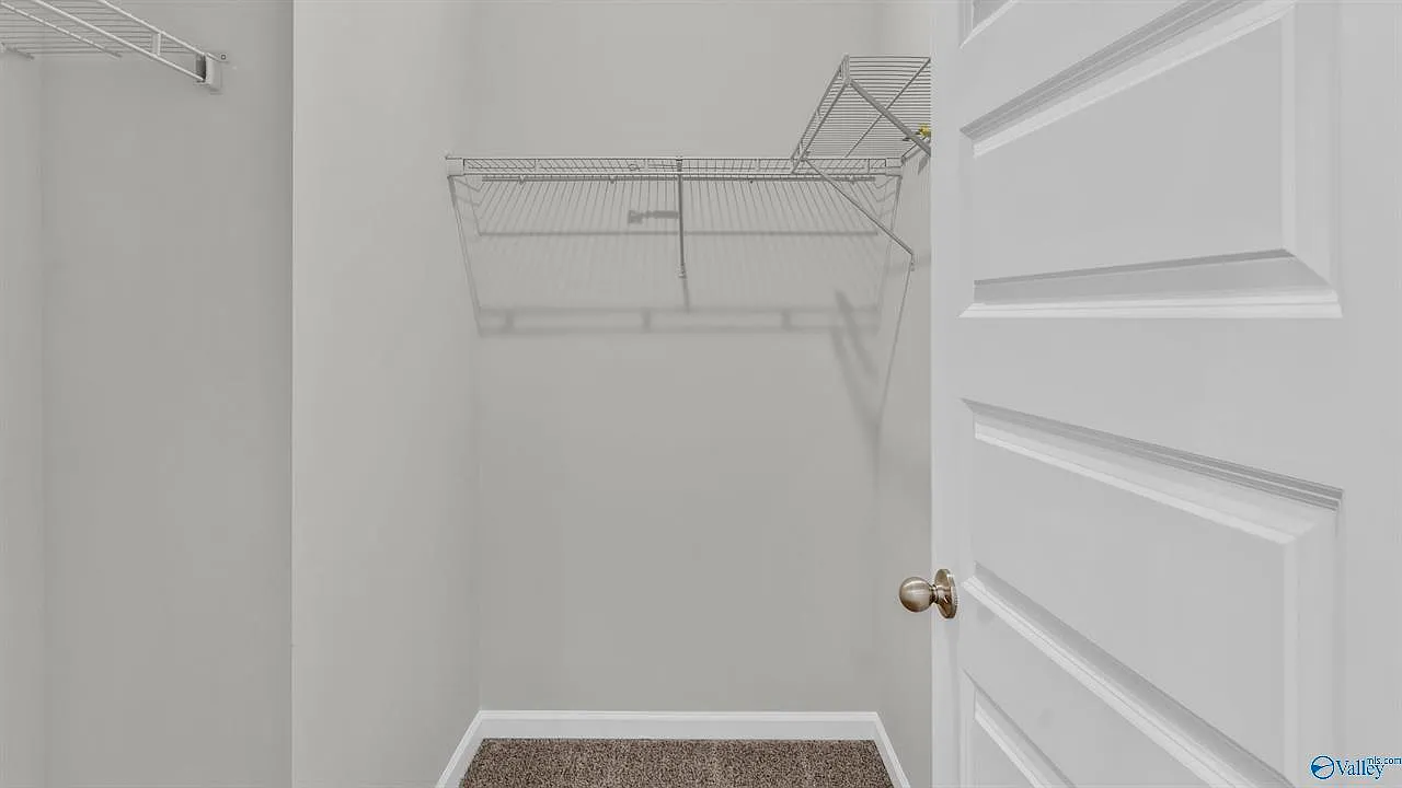 4 bed, 1537 sqft, $1,899 — Photo 2