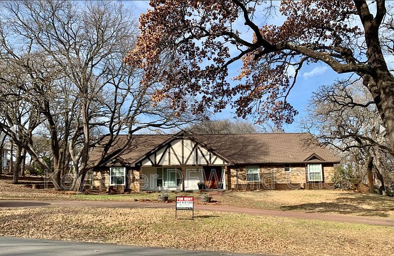 1st image of 1608 Durham Dr