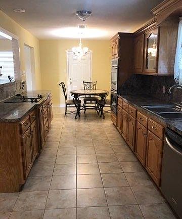 4th image of 8308 Candlelight Cir