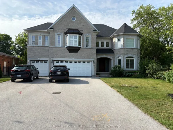 37 Maple Grove Ave, Richmond Hill, ON L4E 2V1