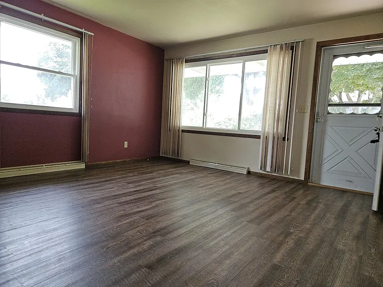 417 S Matthias St — Photo 4