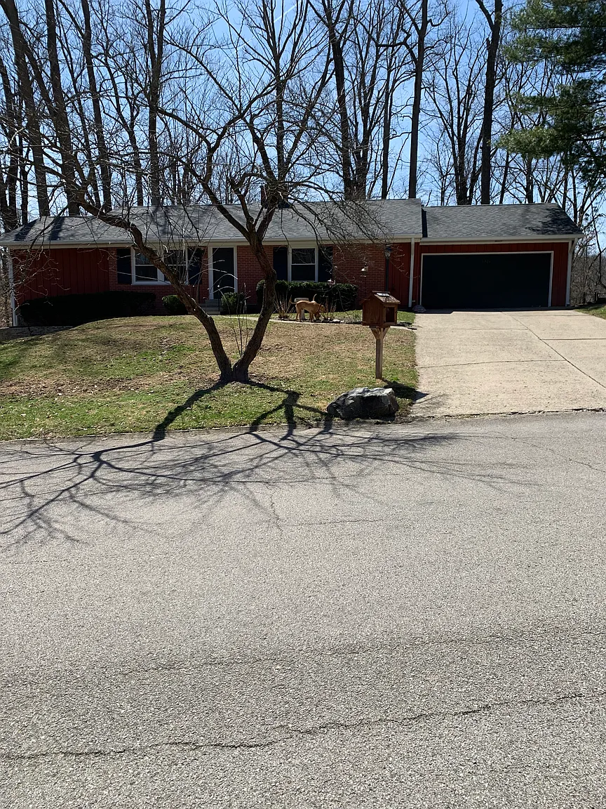 3223 Forest Dr photo 1