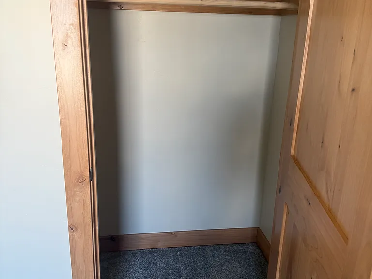 120 Legget Ave — Photo 15
