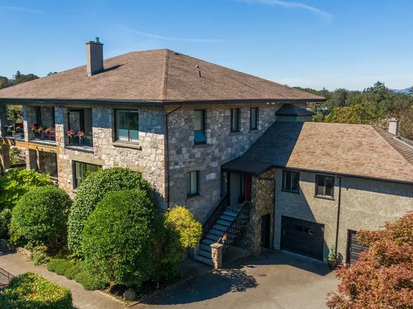 3960 Cedar Hill Rd #A, Saanich, BC V8N 3B8