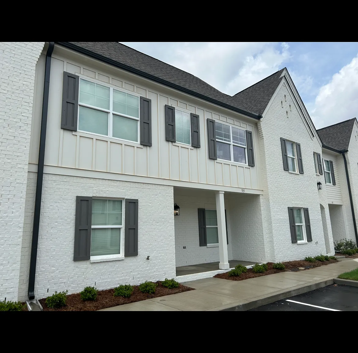 3 bed, 3.5 bath, 1800 sqft, $3,300 — Photo 1