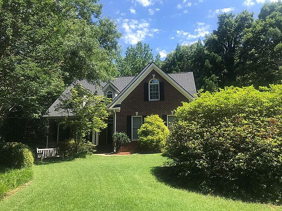 Lush zoysia in summer