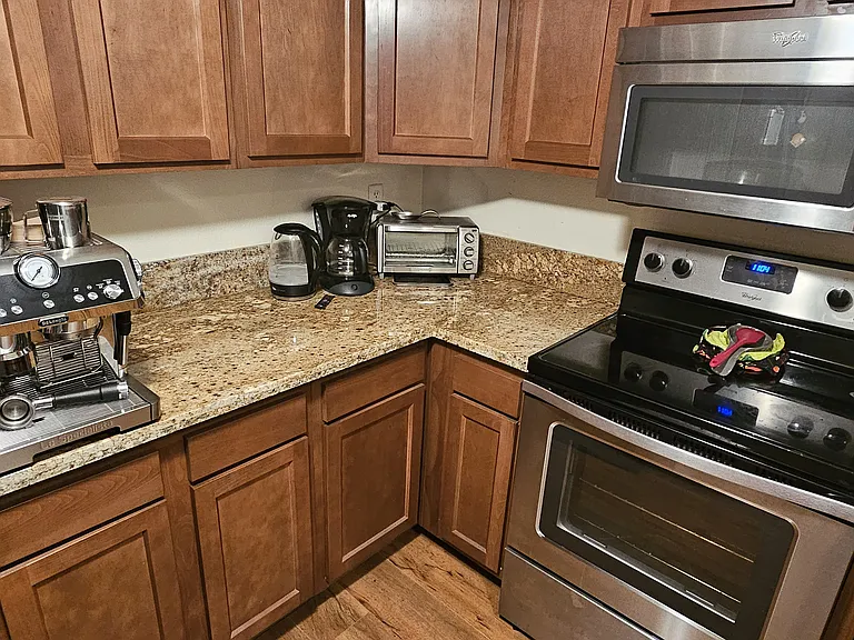 302 E Chestnut Ave #1 — Photo 11