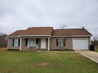 457 Cypress St, Webb, AL 36376