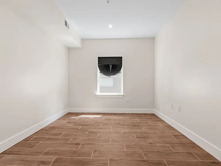 50 Bock Ave #1 — Photo 15