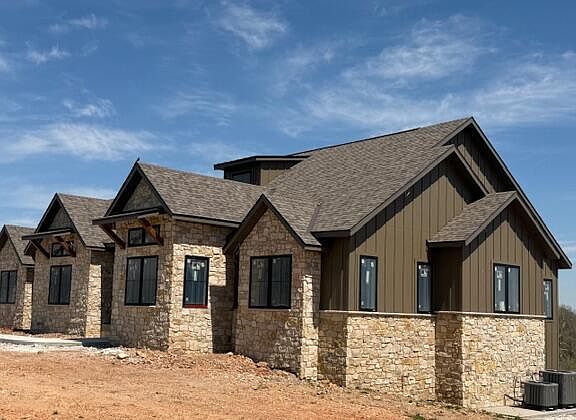 5th image of 1024 Muskego Road