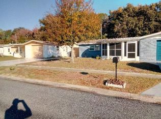 5347 Dawn Ln, Holiday, FL 34690
