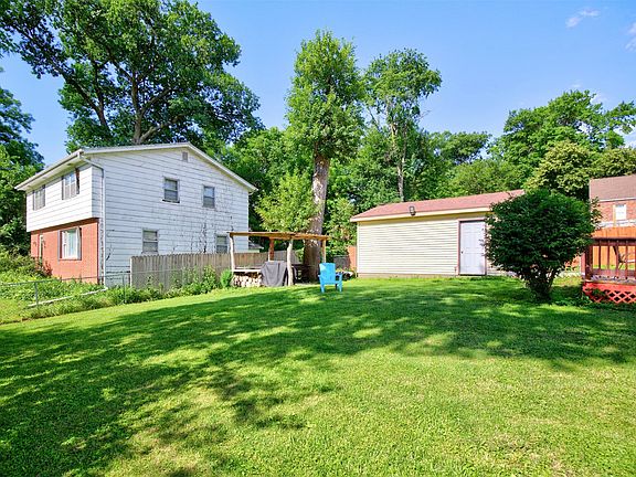4th image of 6002 Rollins Ave