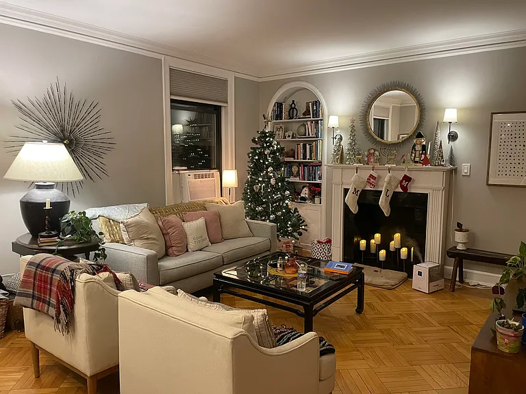 2000 N Lincoln Park W #1302 — Photo 3