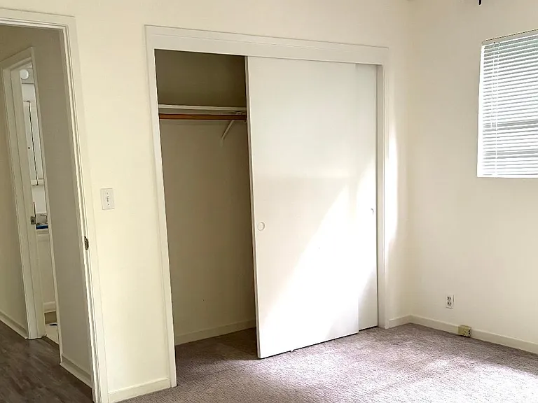 204 Glen Dr — Photo 6