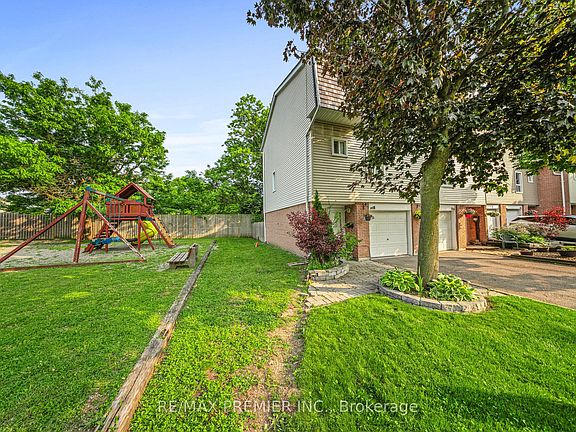 2nd image of 120 Ellerslie Rd