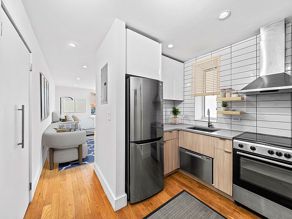5th image of 720 W 181st St #1J