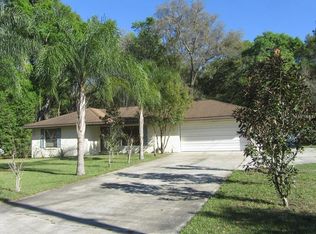 4 Poinsettia Dr, Deland, FL 32724