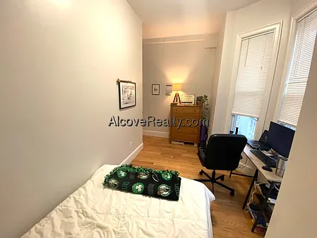 17A Putnam Ave — Photo 11