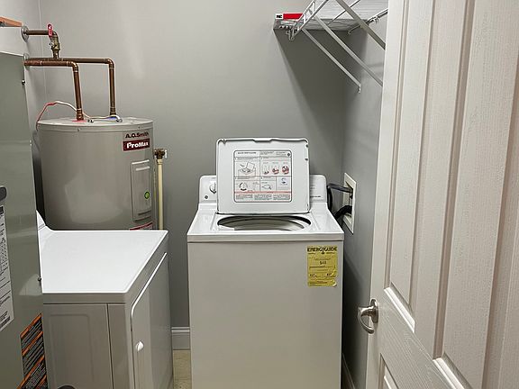 5th image of 1812 Suncrest Village Cir