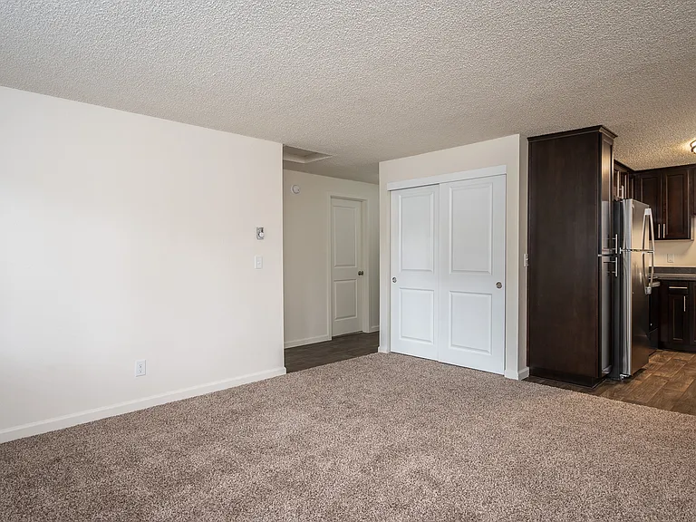 Shady Glen Apartments — Photo 20