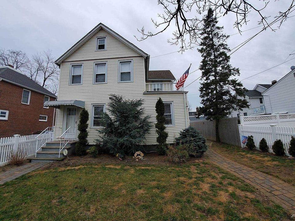 1st image of 26 W Mineola Ave #2