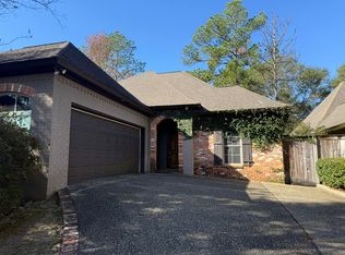 7 Golf Club Rd, Hattiesburg, MS 39402