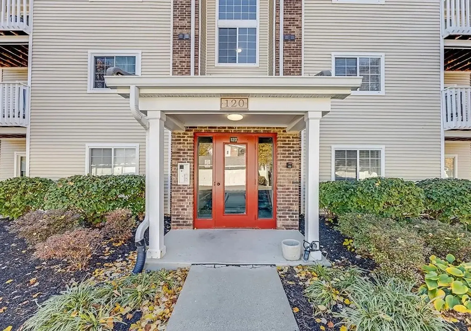 *Move In Special* 2 Bedroom Condo in Loveland — Photo 1