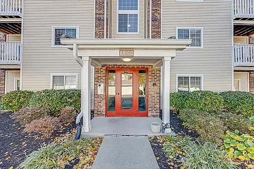120 Carrington Ln #208 Photo 1