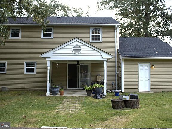 2nd image of 3910 Oaklawn Rd