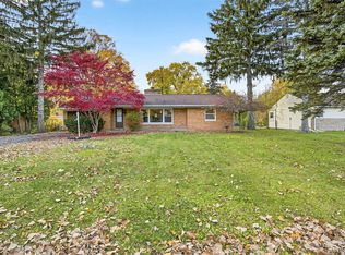 1321 Rainbow Dr, Saginaw, MI 48638