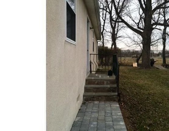 5th image of 105 Meadowbrook Ave