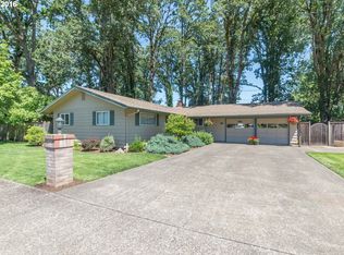 1170 Oak St, Junction City, OR 97448