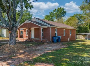 728 21st St SW, Hickory, NC 28602