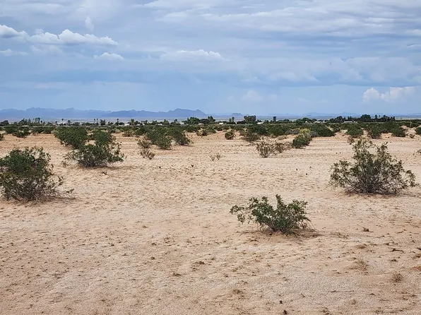 38290 Turquoise Dr, Wellton, AZ 85356