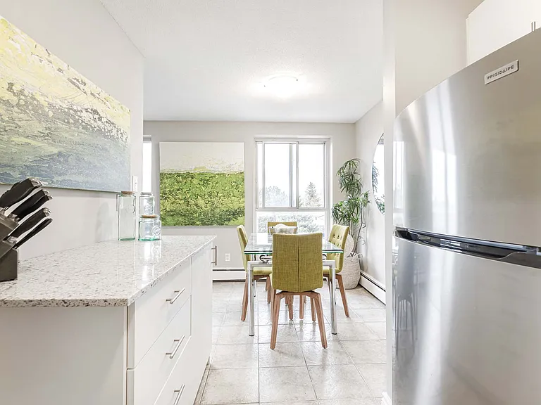 24 Brybeck Cres — Photo 12