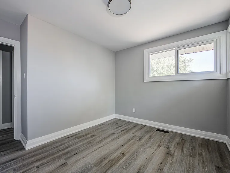 348 Spruce St #2 — Photo 10