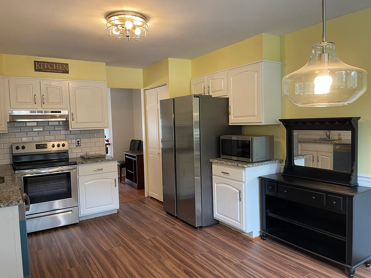 3 bed, 2.5 bath, 1925 sqft, $2,550 — Photo 1