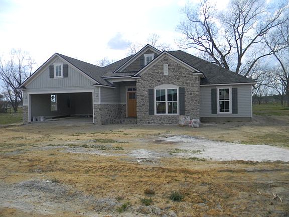 2nd image of 3909 Medieval Ct
