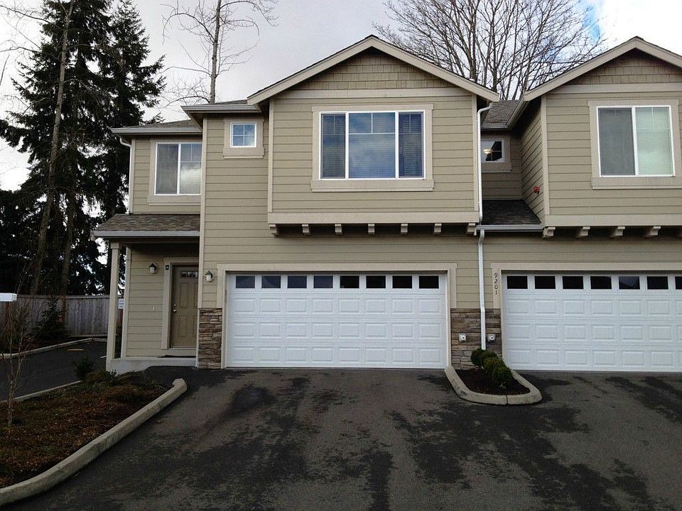 1st image of 9201 11th Pl NE