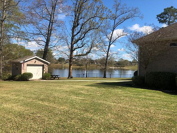 3rd image of 79 N Hill Dr W